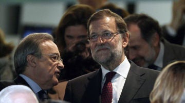 Florentino Pérez y Mariano Rajoy, en el palco del Santiago Bernabéu