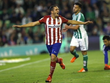 Koke celebra su gol contra el Betis