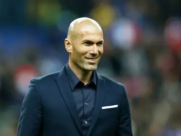 Zidane sonríe Zidane sonríe