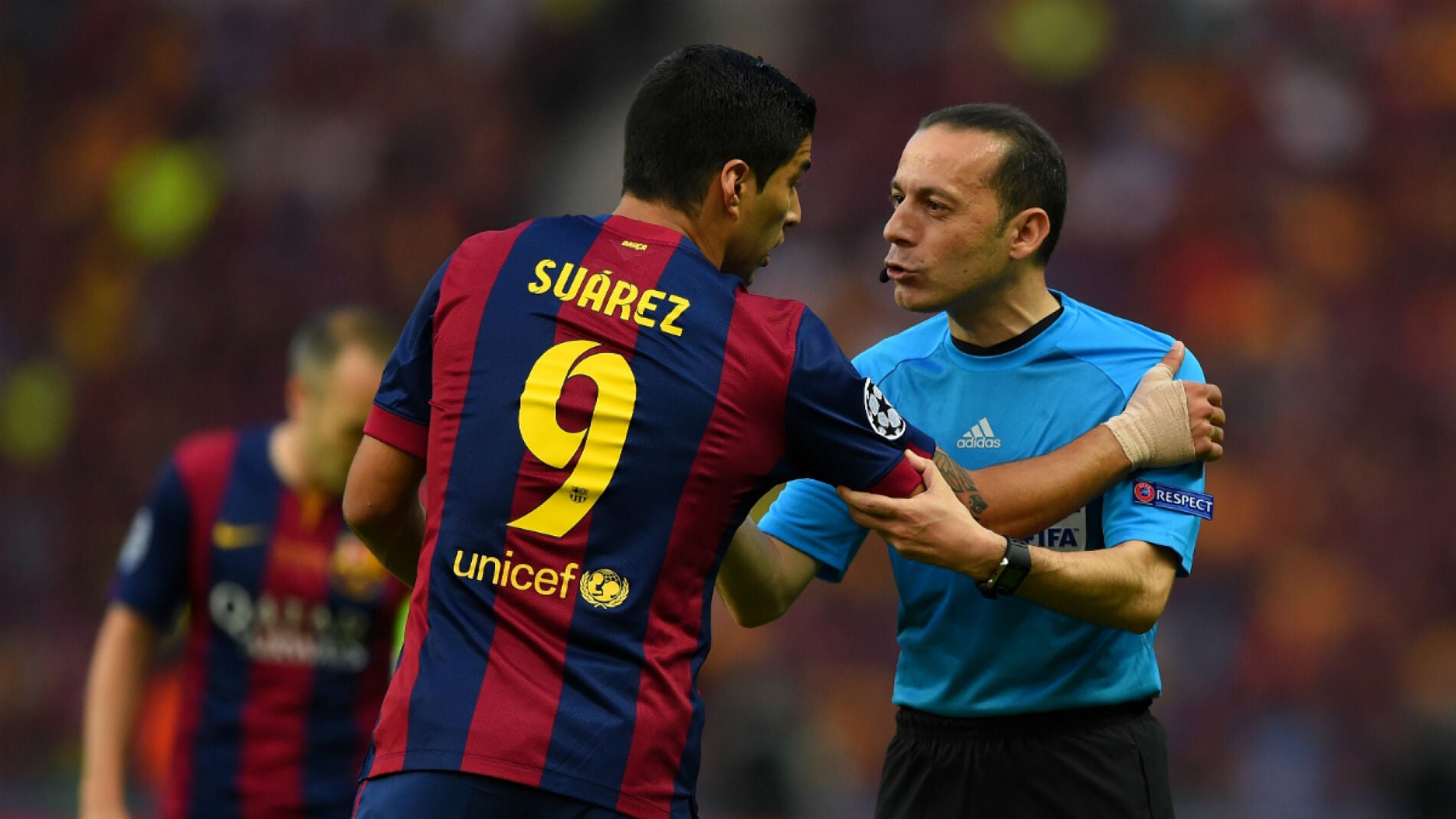 &Ccedil;akir arbitrar&aacute; el Barcelona-Roma
