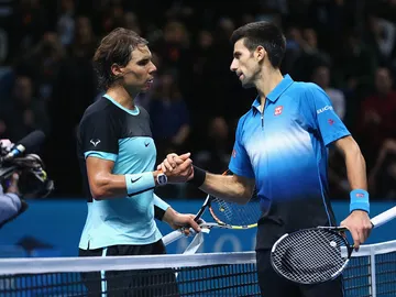 Nadal y Djokovic tras el partido en Londres Nadal y Djokovic tras el partido en Londres