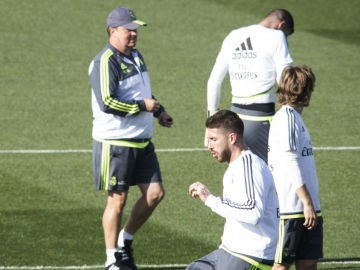 Sergio Ramos, en el entrenamiento en Valdebebas