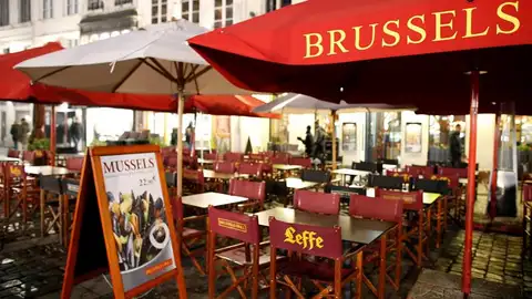 Terrazas vacías en Bruselas Terrazas vacías en Bruselas