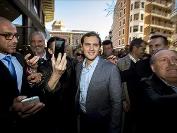 Albert Rivera durante un acto en Valencia Albert Rivera durante un acto en Valencia