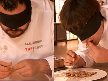 Alejandro y Sergio prueban el plato a ciegas