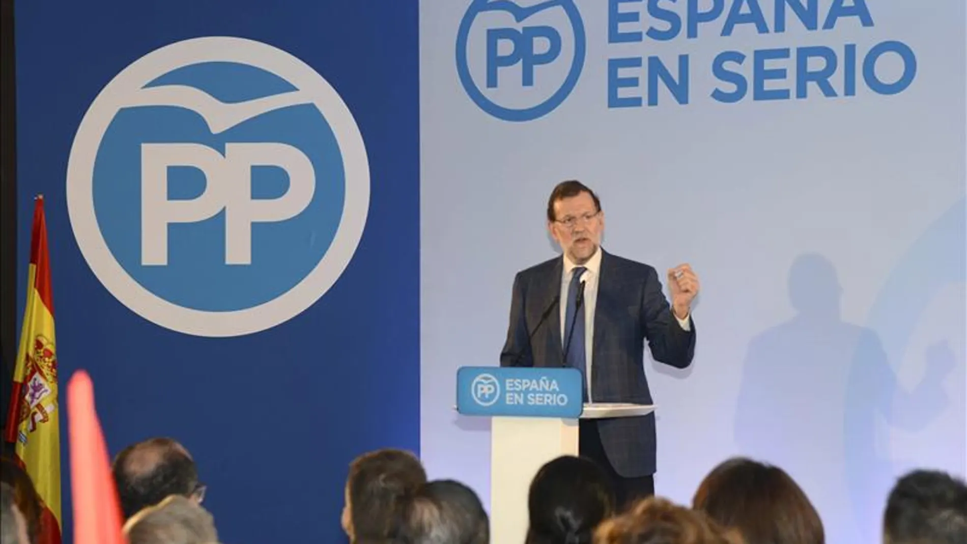 Mariano Rajoy en un acto de precampaña en Melilla