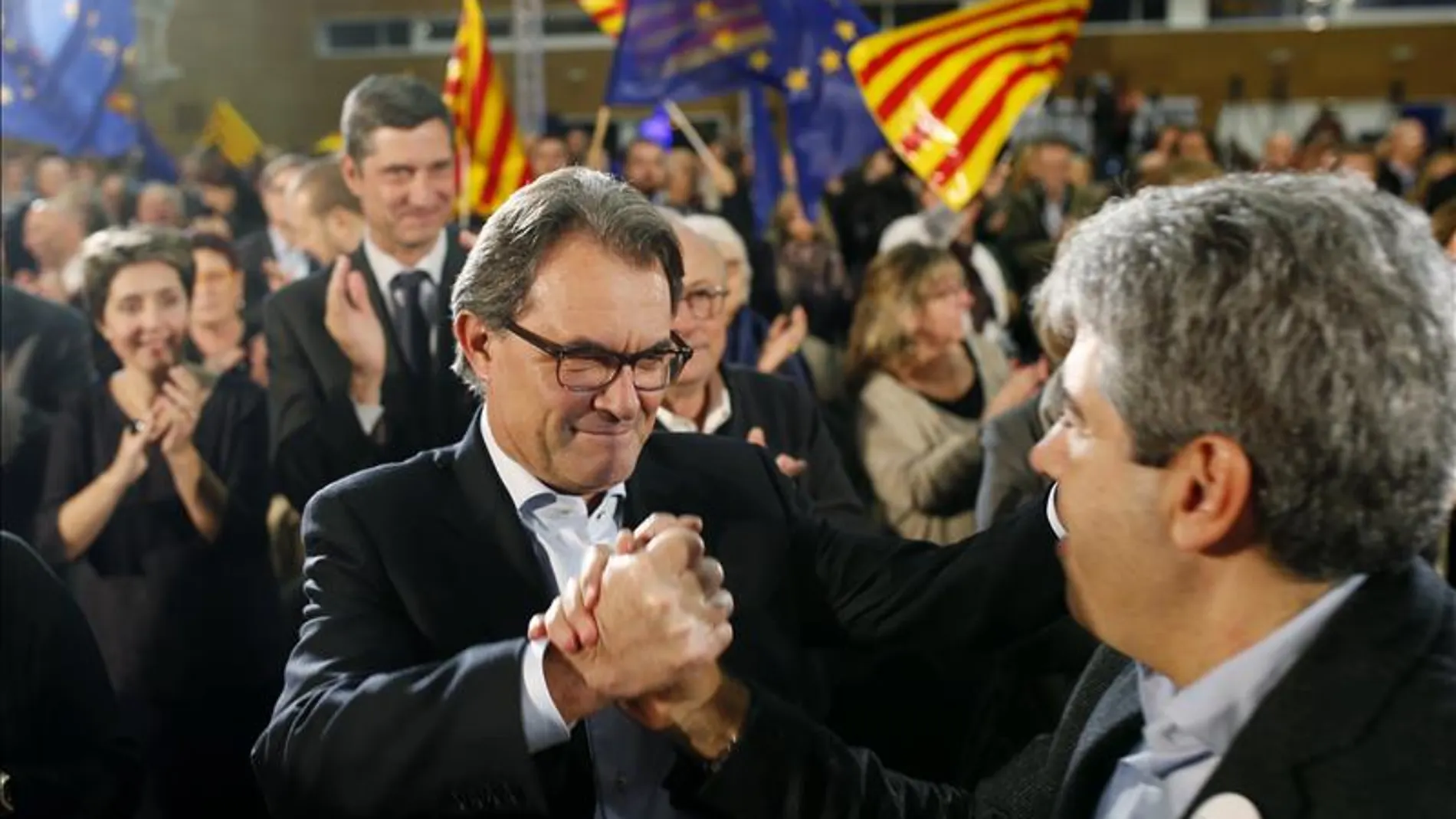 Mas inicia su campaña electoral en Cataluña