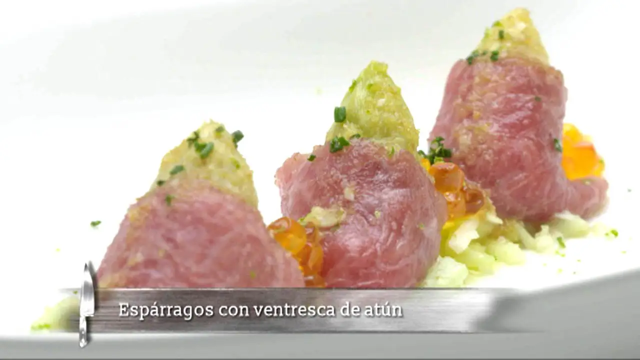 Espárragos con ventresca de atún