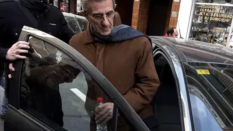 El padre Román El padre Román