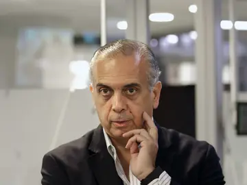 José Luis Sáez, pensativo José Luis Sáez, pensativo
