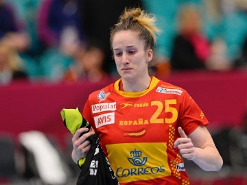 Nerea Pena lamenta la derrota con la selección española de balonmano