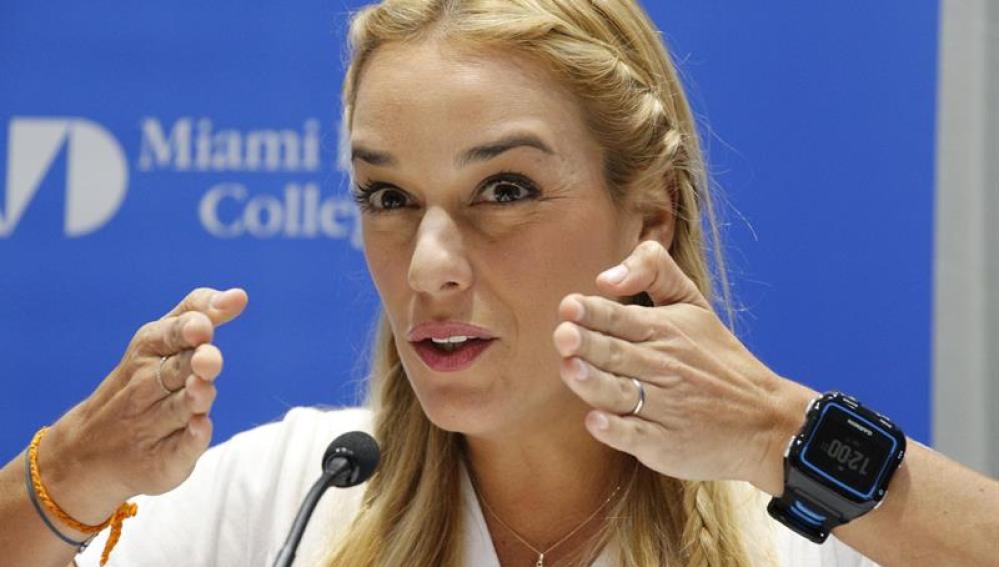Lilian Tintori, la esposa del encarcelado opositor venezolano Leopoldo López