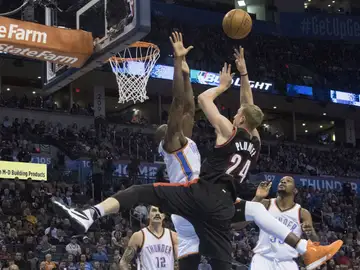 Serge Ibaka pone un tapón Serge Ibaka pone un tapón