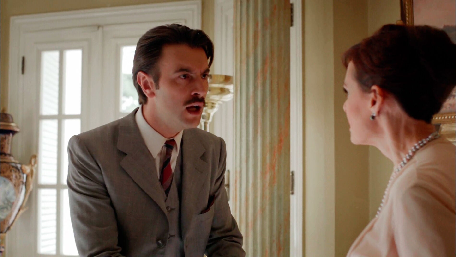 Mateo se enfrenta a su madre