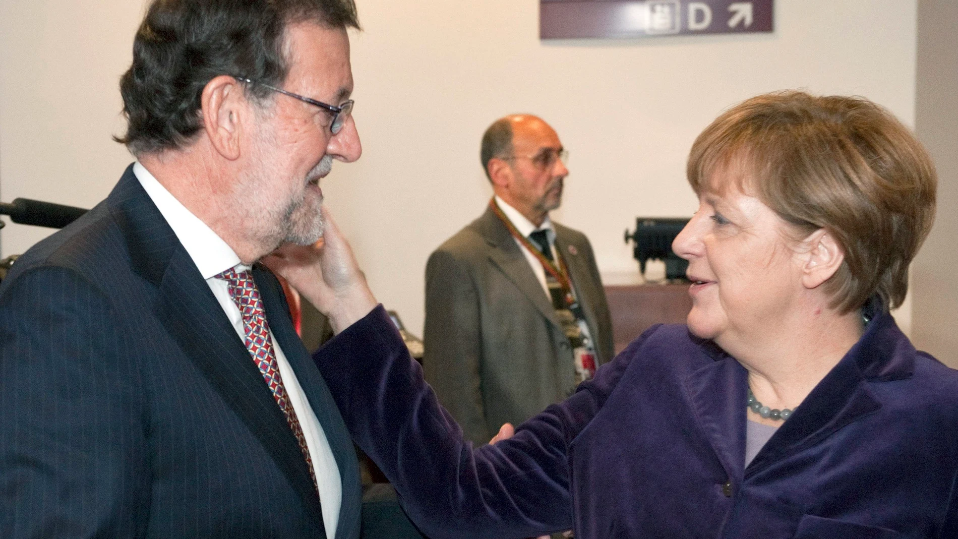 Merkel da su apoyo a Rajoy