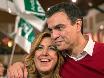 Pedro Sánchez y Susana Díaz en un acto del PSOE en Torremolinos Pedro Sánchez y Susana Díaz en un acto del PSOE en Torremolinos