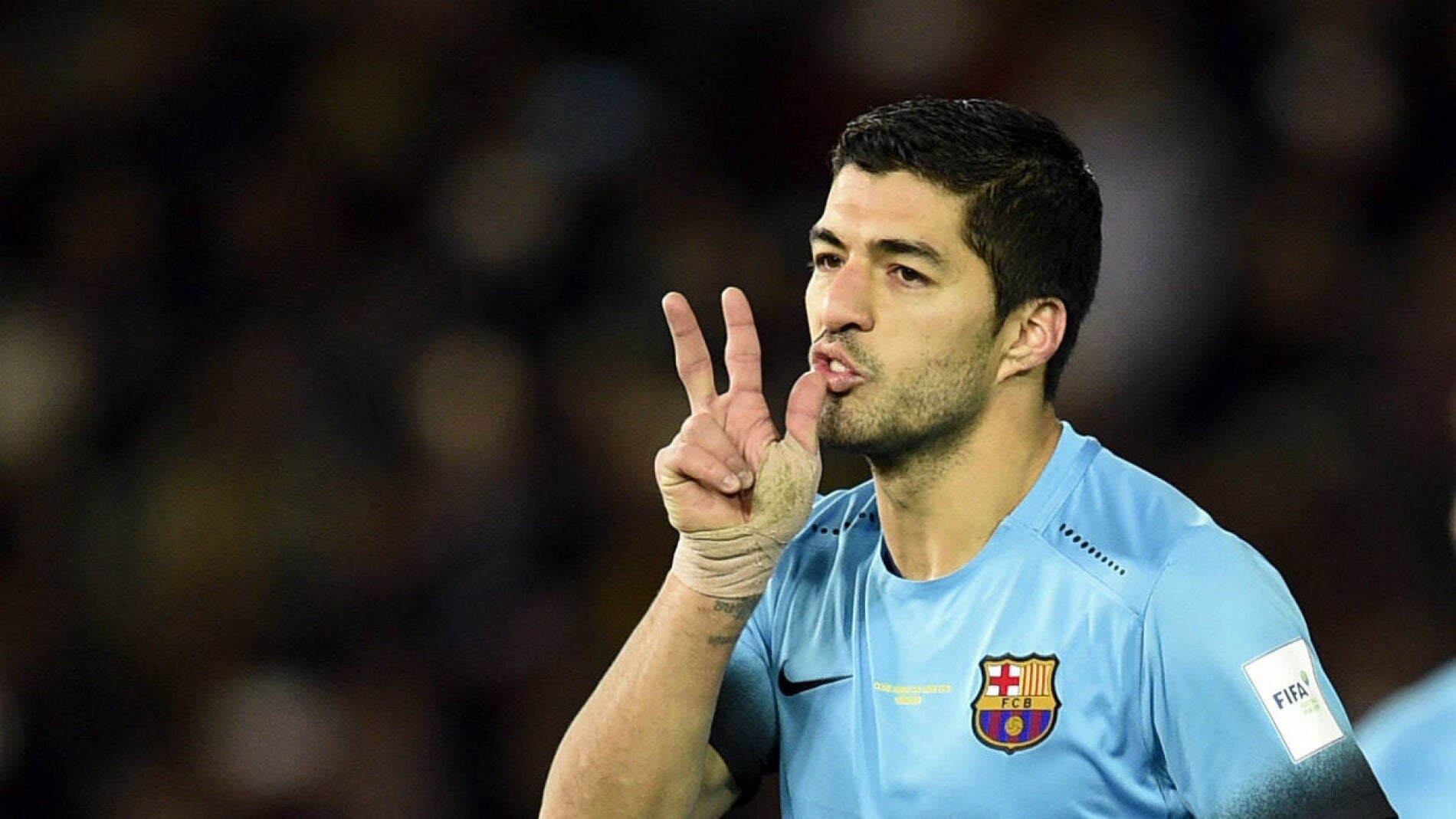 Luis Su&aacute;rez celebra uno de sus goles en el Mundialito