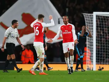 Walcott celebra el primer gol ante el City Walcott celebra el primer gol ante el City
