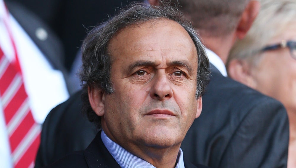 Michel Platini inhabilitado ocho años por la FIFA