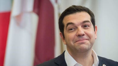 Tsipras convoca elecciones anticipadas en Grecia tras su derrota en las elecciones europeas