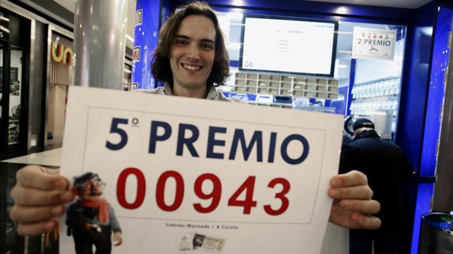 El propietario de una administraci&oacute;n de A Coru&ntilde;a ha repartido un quinto premio