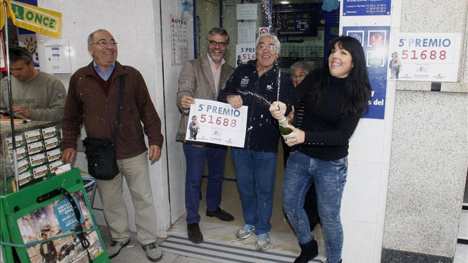 En una administraci&oacute;n de Alicante han repartido el 61.688, quinto premio