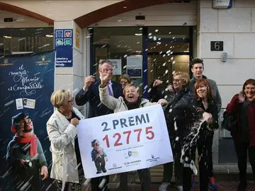 Empleados de la administración de lotería de Roda de Bará (Tarragona) Empleados de la administración de lotería de Roda de Bará (Tarragona)