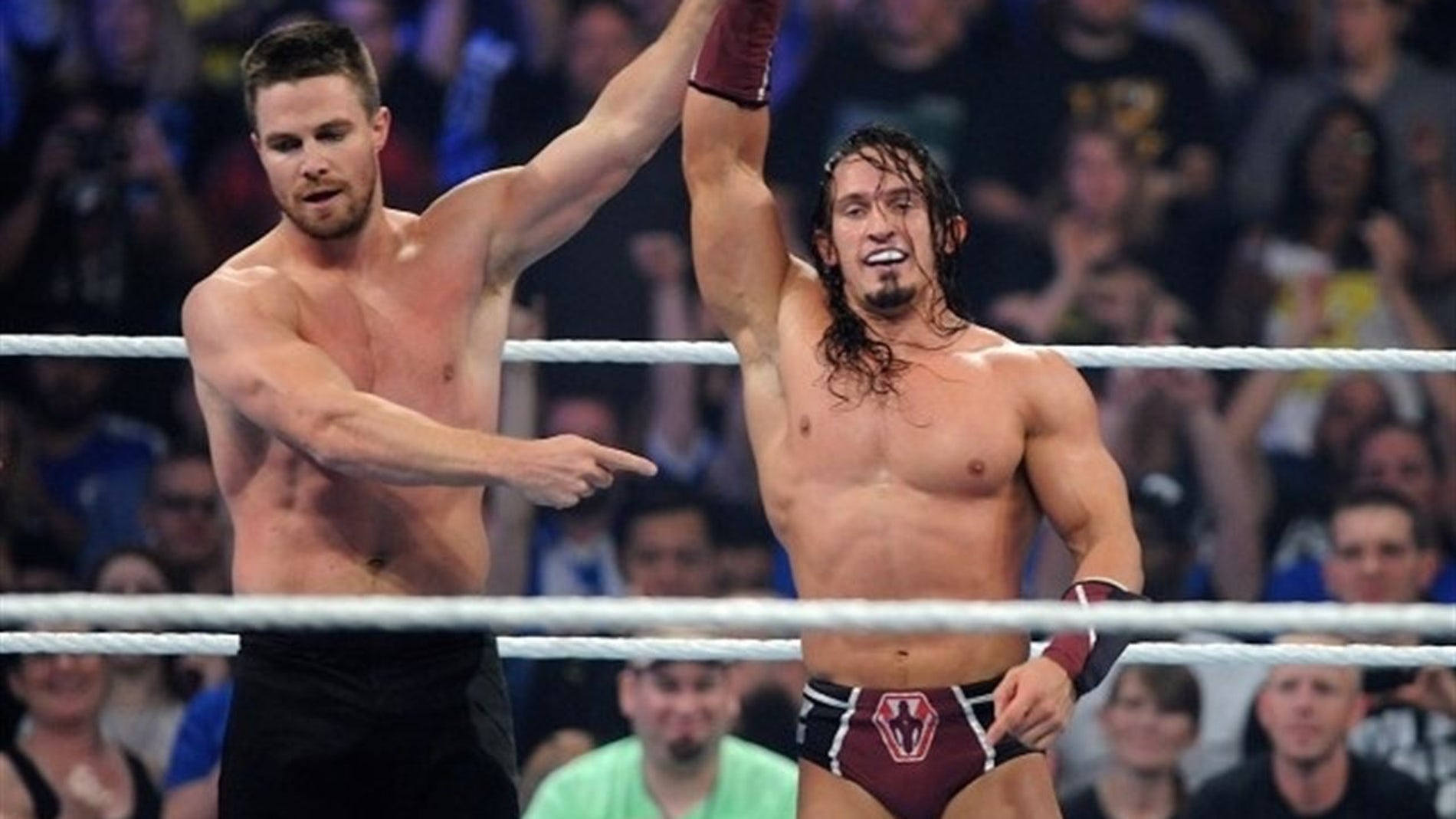 Stephen Amell en WWE