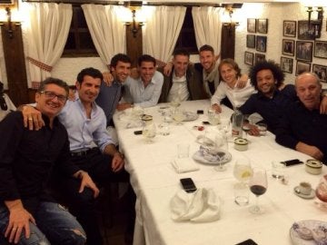 Cena de pasado y presente del Real Madrid en el Txistu