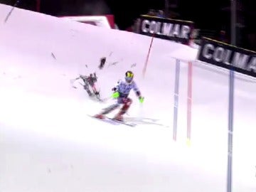 Cae un dron durante una prueba de esquí alpino