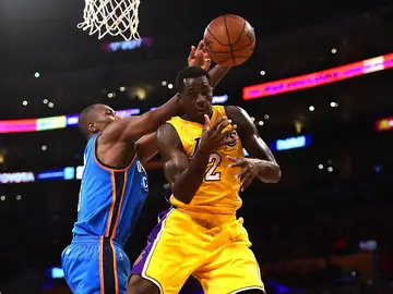 Ibaka, en acción ante los Lakers Ibaka, en acción ante los Lakers