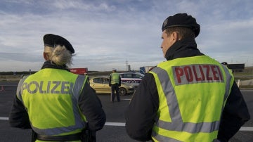 Oficiales de la policía austríaca