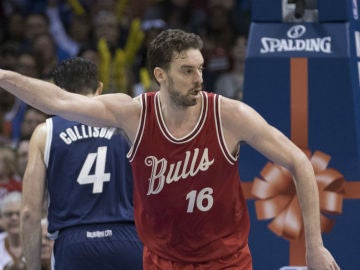 Pau Gasol, en acción ante los Thunder