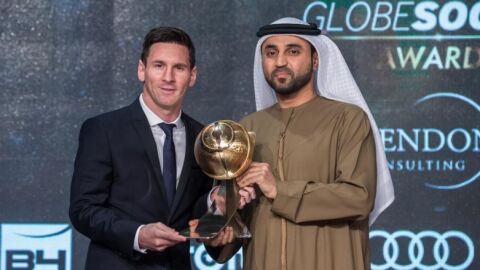 Leo Messi recoge el Globe Soccer Awards a mejor jugador del 2015