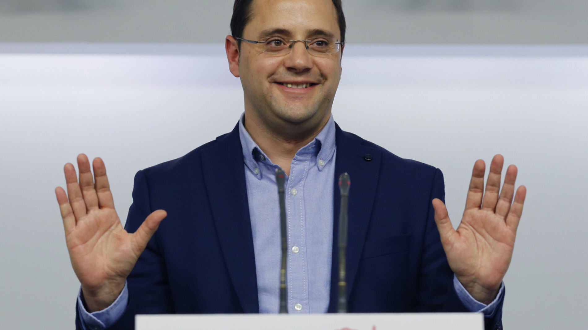 C&eacute;sar Luena