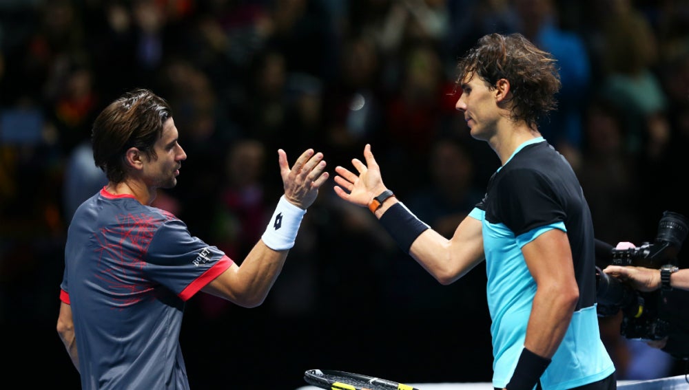 David Ferrer y Rafa Nadal se saludan tras un partido