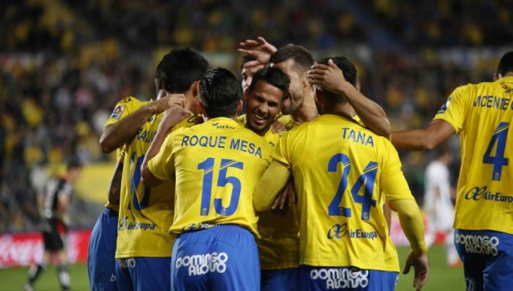 Las Palmas celebra un gol