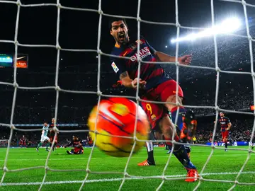 Luis Suárez tras anotar un gol Luis Suárez tras anotar un gol