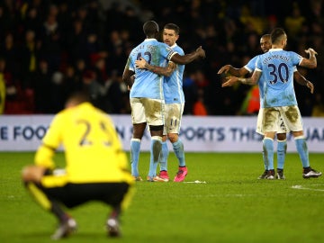 Los jugadores del Manchester City celebran un gol frente a los del Watford