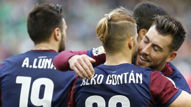 El Eibar humilla al Betis en el Villamarín