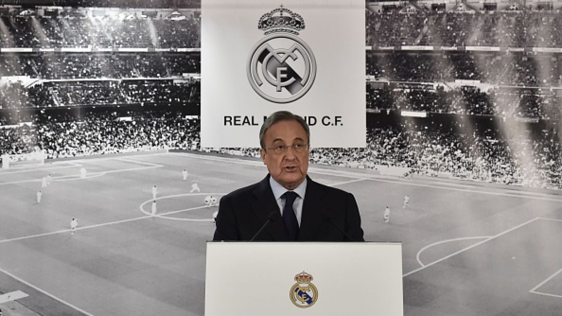 Florentino P&eacute;rez en sala de prensa