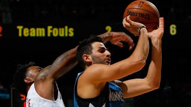Un triple en el último segundo de Ricky Rubio da la victoria a los Timberwolves ante los Thunder