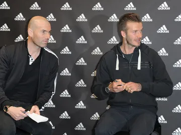 Zidane y Beckham en un acto Zidane y Beckham en un acto