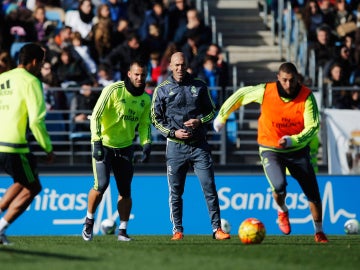 Primer entrenamiento de Zidane con el Real Madrid Primer entrenamiento de Zidane con el Real Madrid
