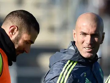 Zidane y Benzema Zidane y Benzema