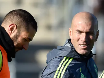 Zidane y Benzema Zidane y Benzema
