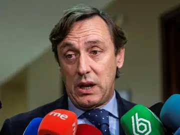 Rafael Hernando habla ante los medios a su salida del Congreso Rafael Hernando habla ante los medios a su salida del Congreso