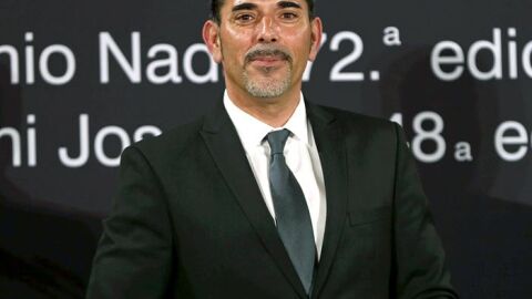 V&iacute;ctor del &Aacute;rbol, con el Premio nadal