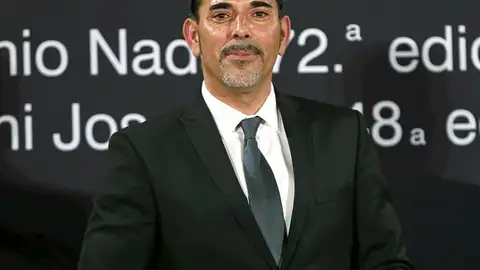 Víctor del Árbol, con el Premio nadal Víctor del Árbol, con el Premio nadal