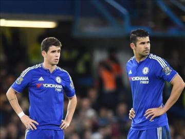 Oscar y Diego Costa en un partido con el Chelsea